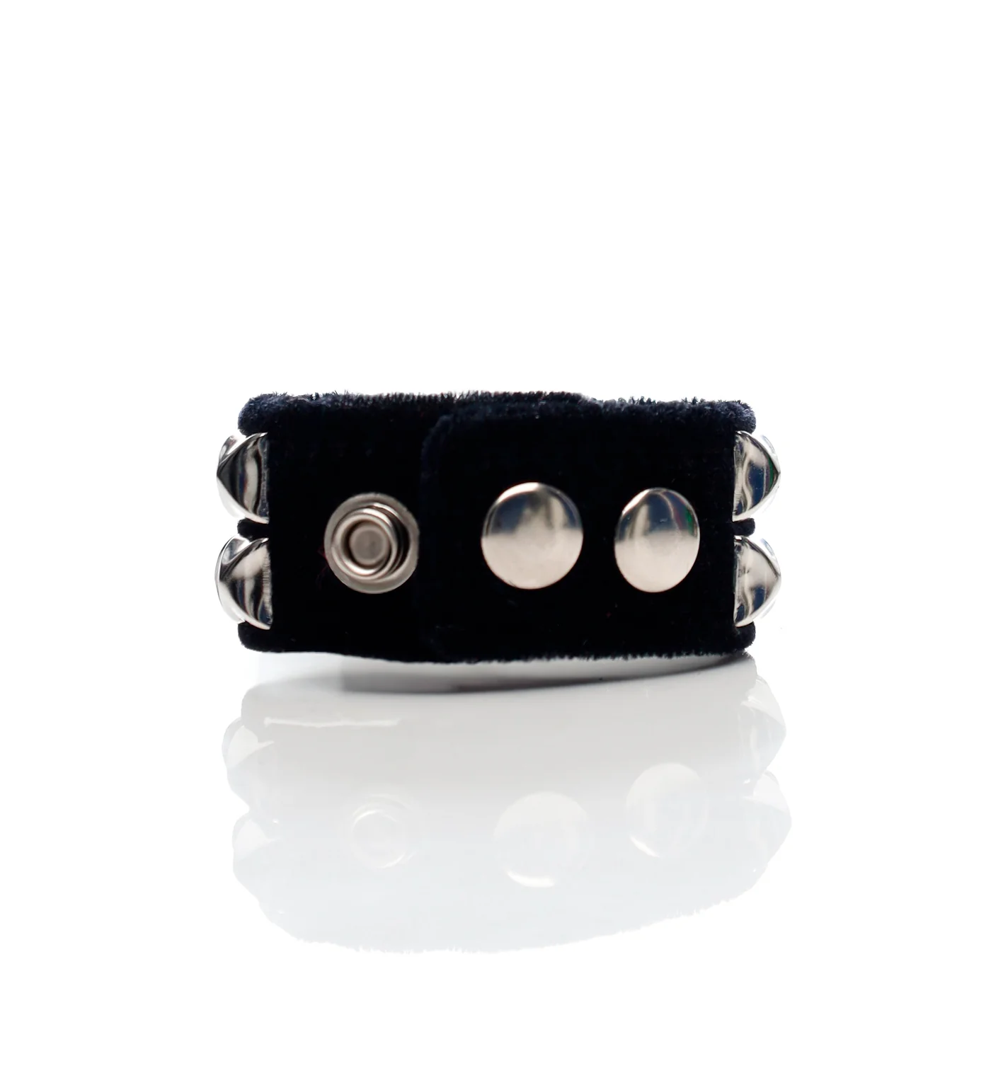 2 Row 1/2" Pyramid Snap Bracelet, Black Velvet - Image 2