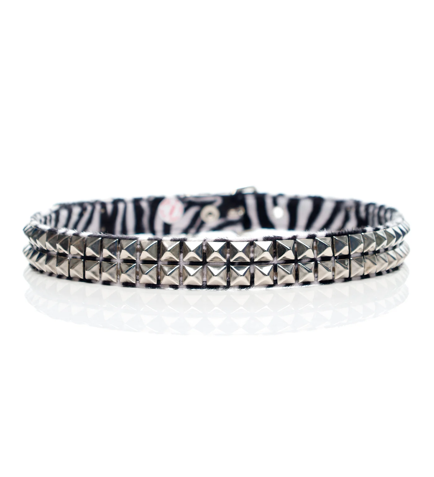 2 Row Pyramid Studs, Fuzzy White Zebra