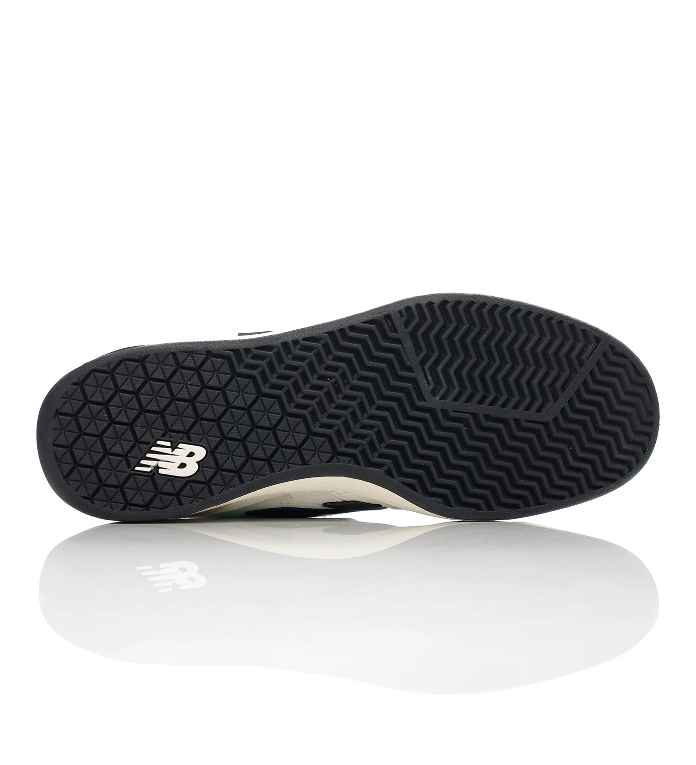 440 V2, White/Black - Image 5