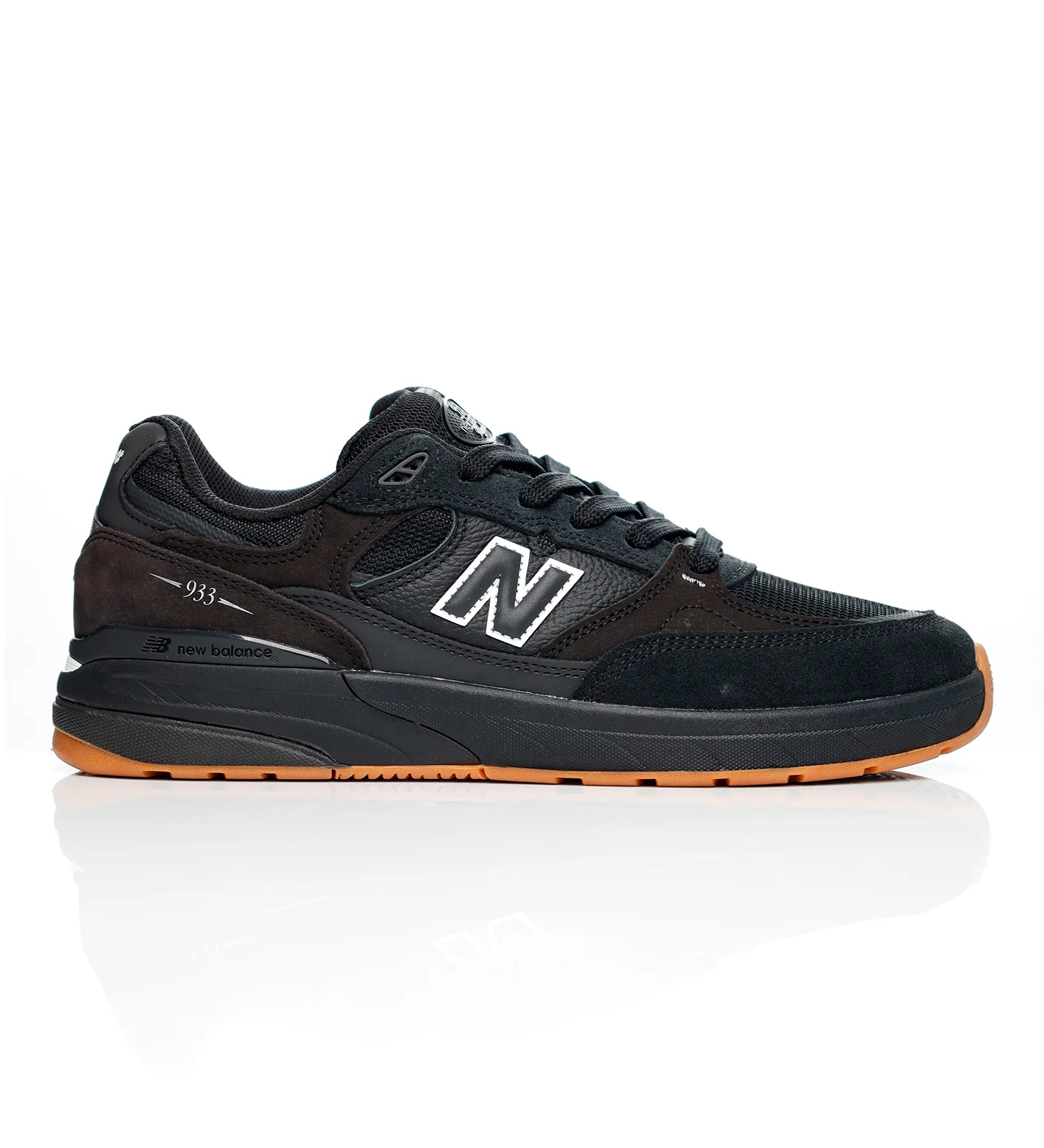 933 Andrew Reynolds, Black/Black