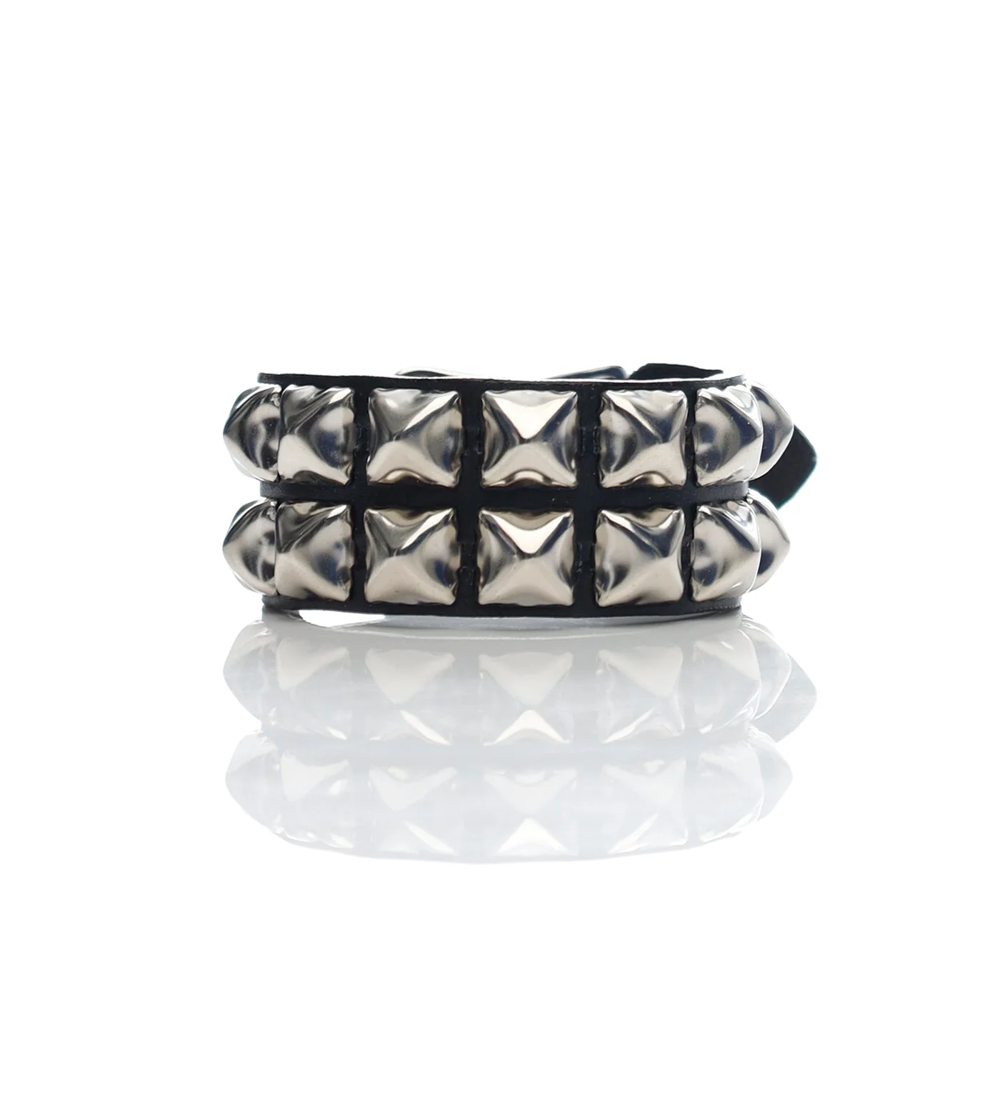 Buckle Bracelet With 2 Row 1/2 Pyramids, Black/Silver