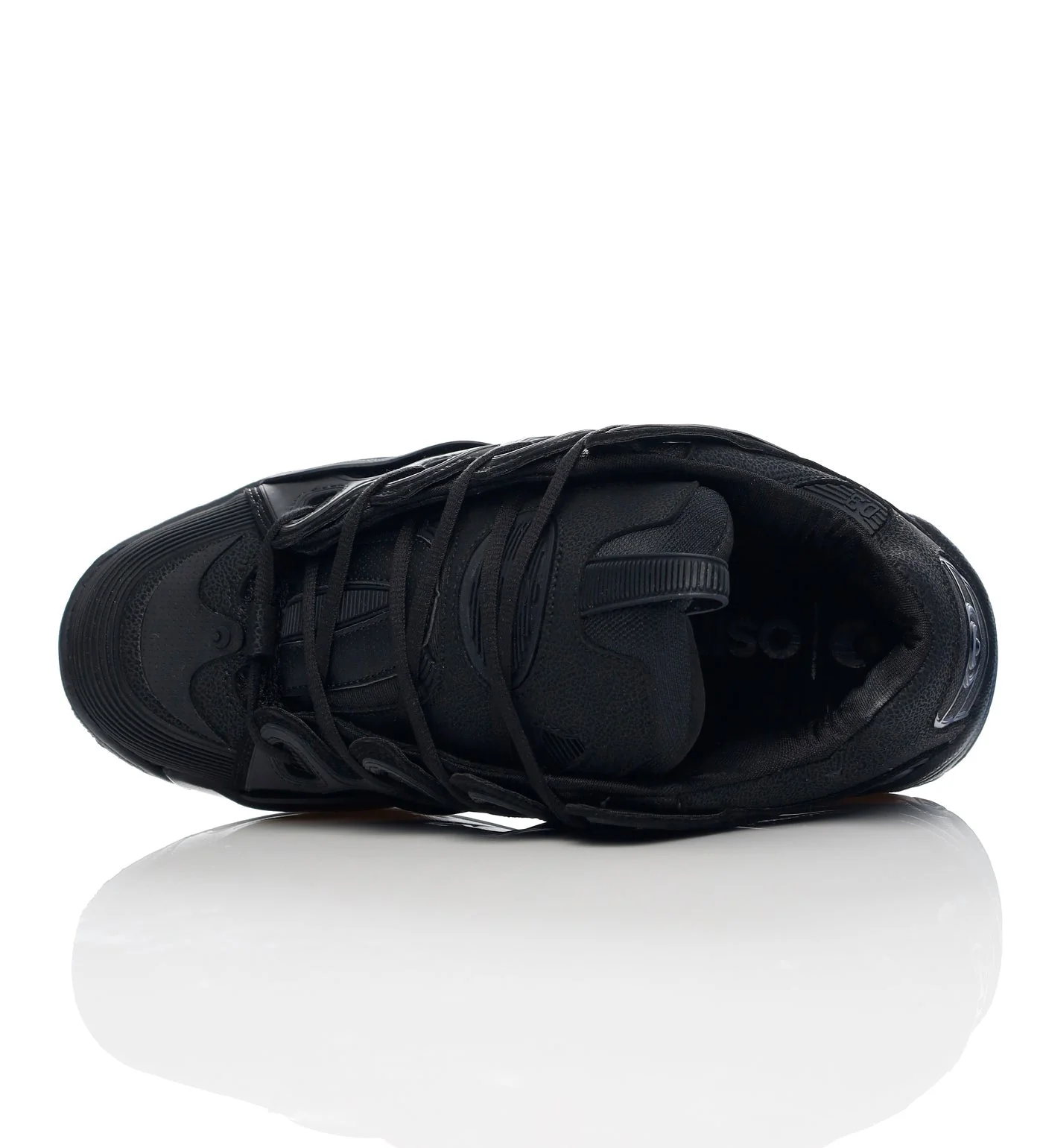 D3 2001, Black/Black/Black - Image 4