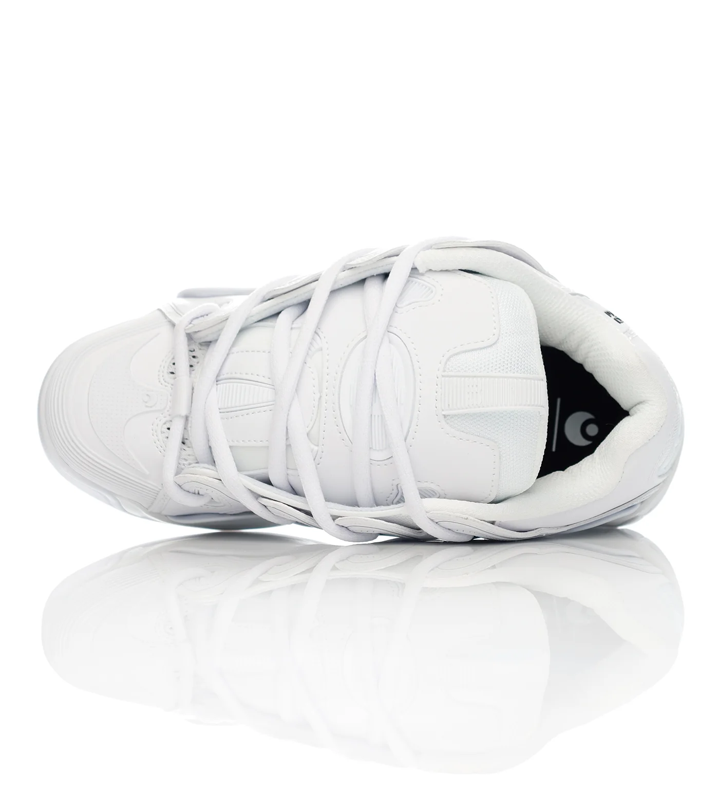 D3 2001, Luminate/White/White - Image 4