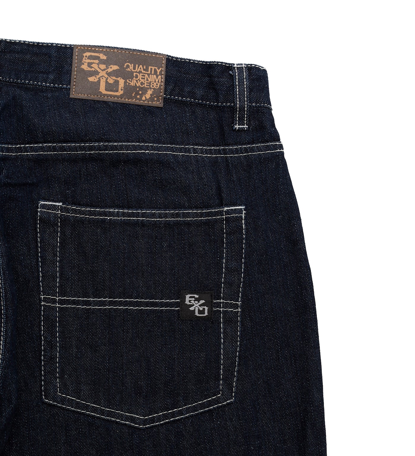 Straight Fit, Clean Wash - Image 5
