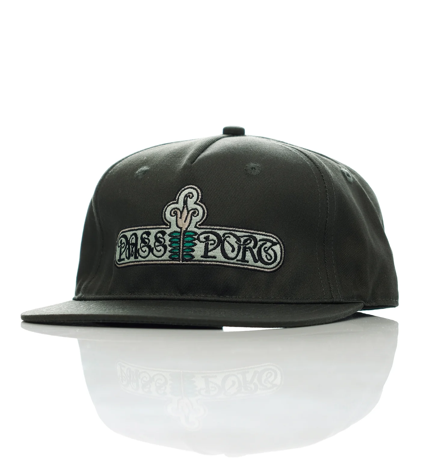 Gardenia Workers, Forest Green