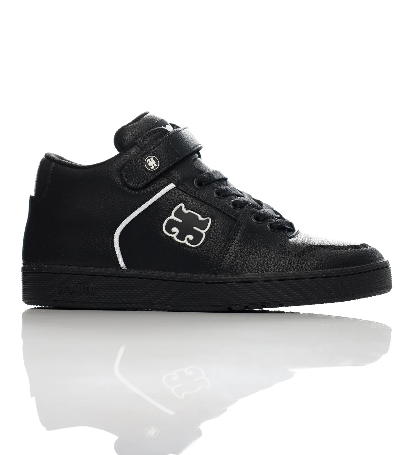 Grasshopper, Black