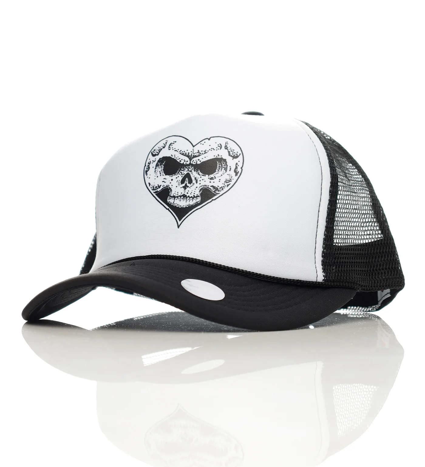 Heartskull Trucker, White/Black