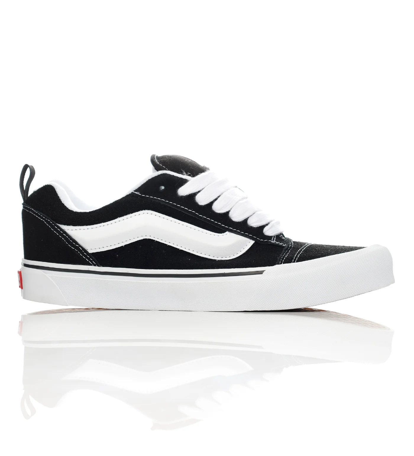 Knu Skool, Black/True White