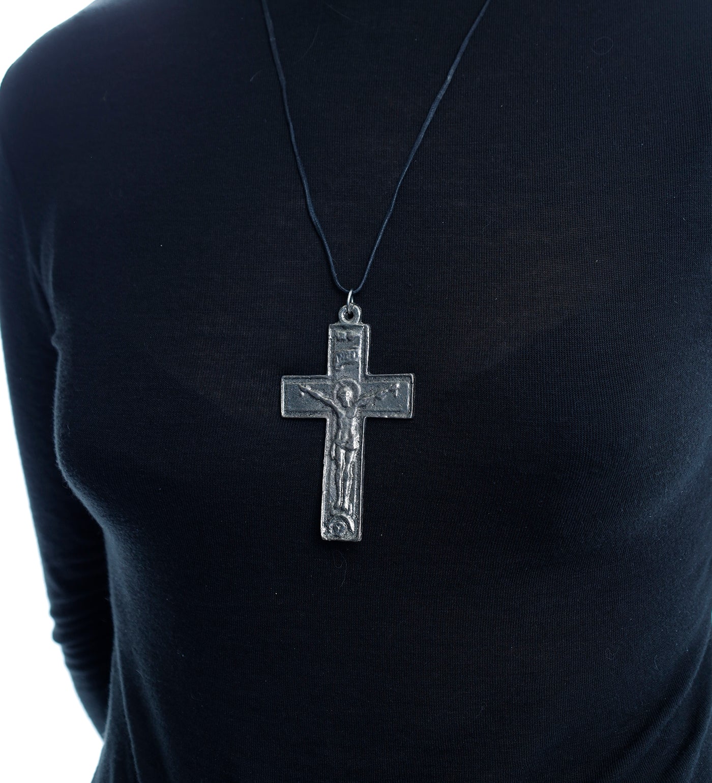 Large Jesus On A Cross String Necklace, Black/Silver(2A) - Image 4