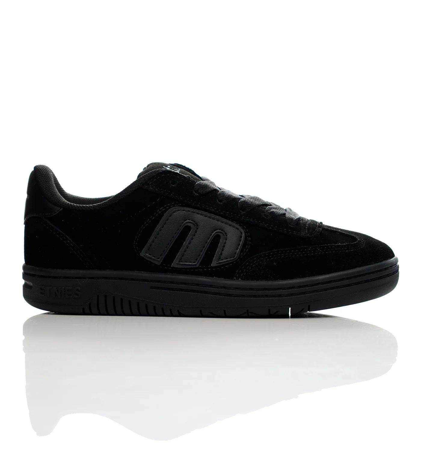 Locut, Black/Black/Black