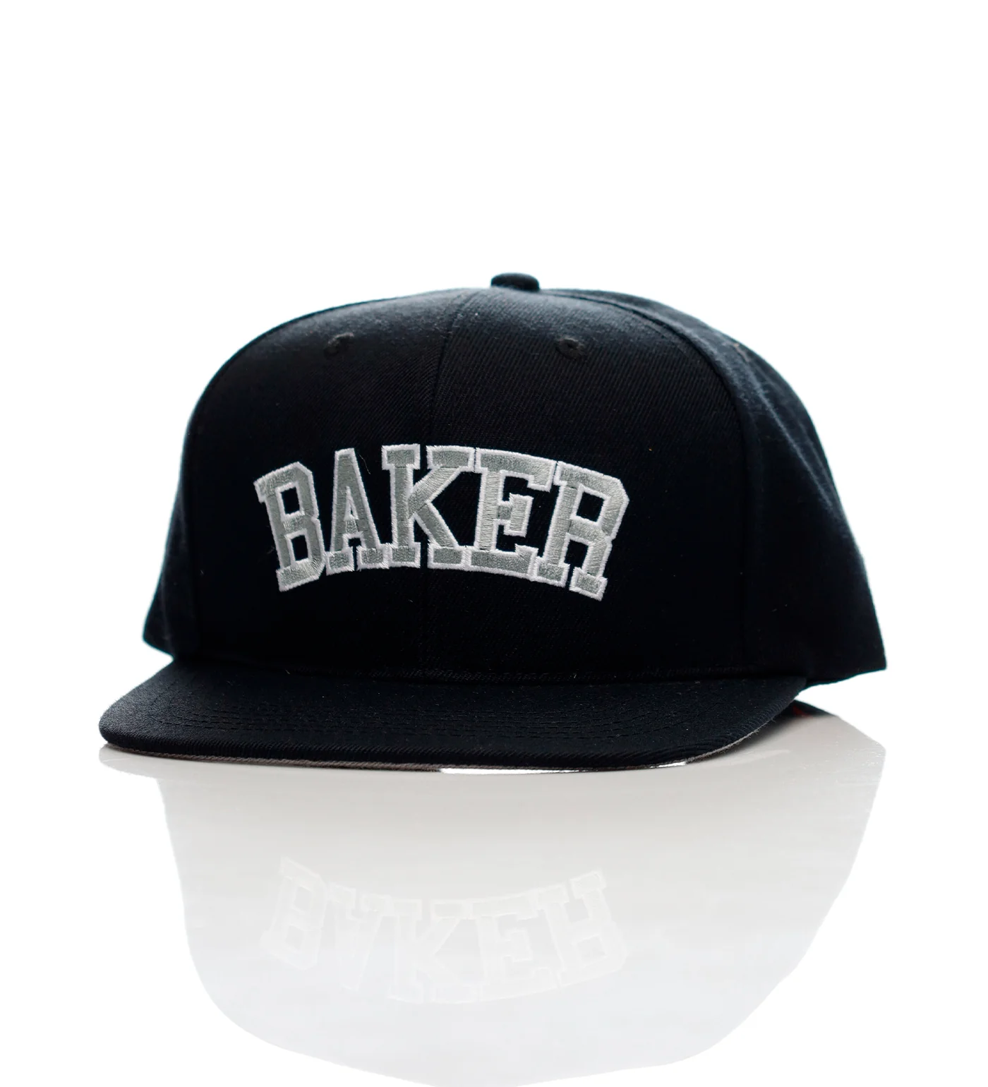 Looter, Black