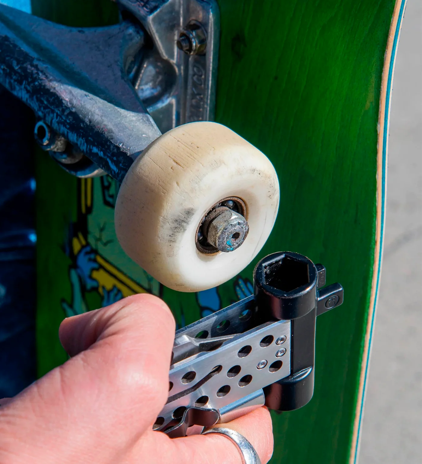 Nova Skate-Tool, Oil Spill - Image 6