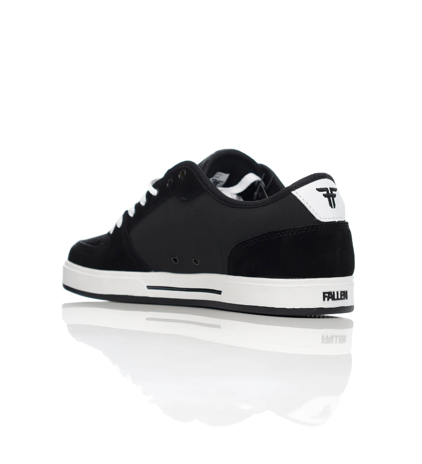 Patriot XP, Black/White - Image 3