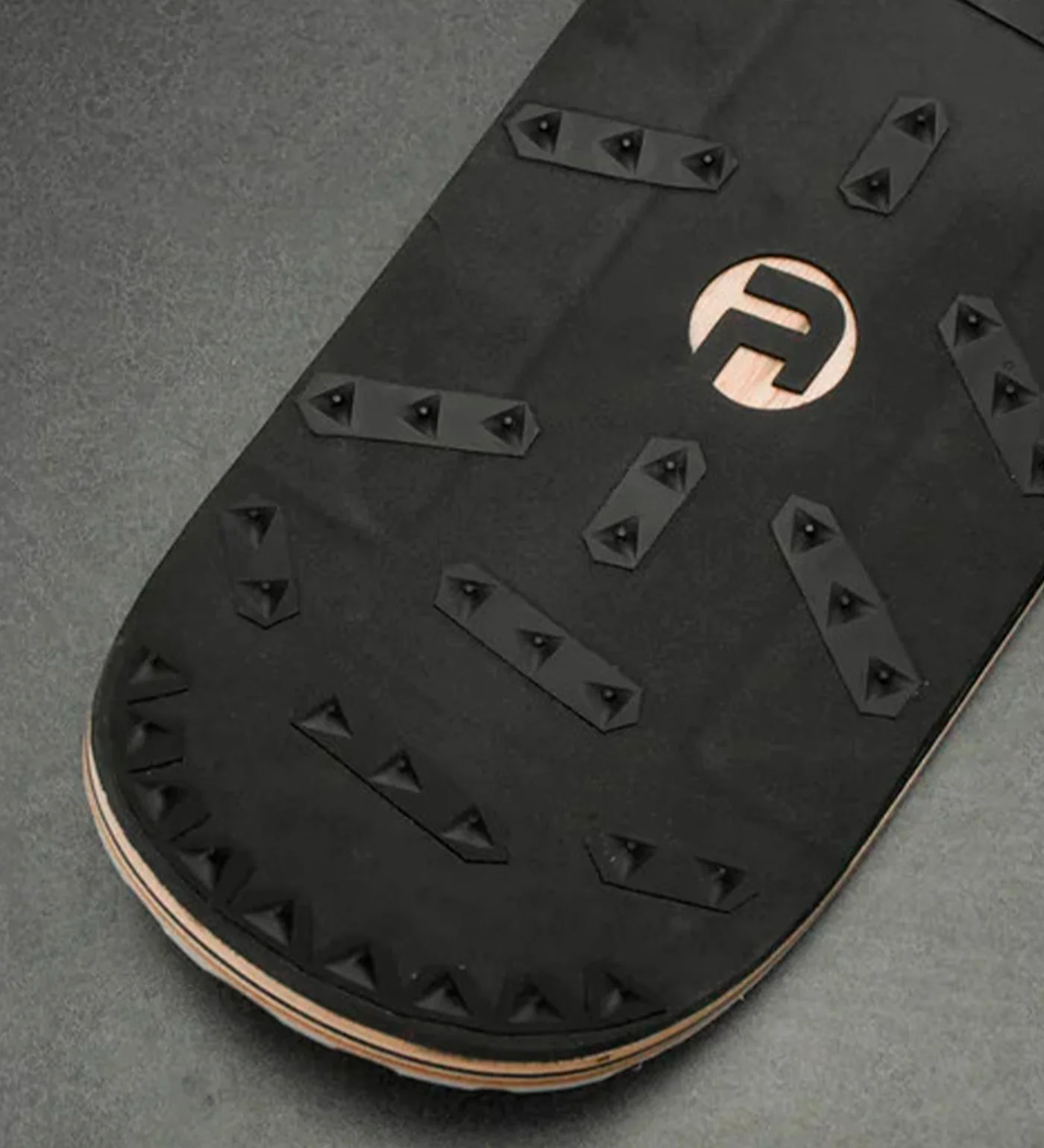 Prism Studded Grip Pack, Black - Image 7