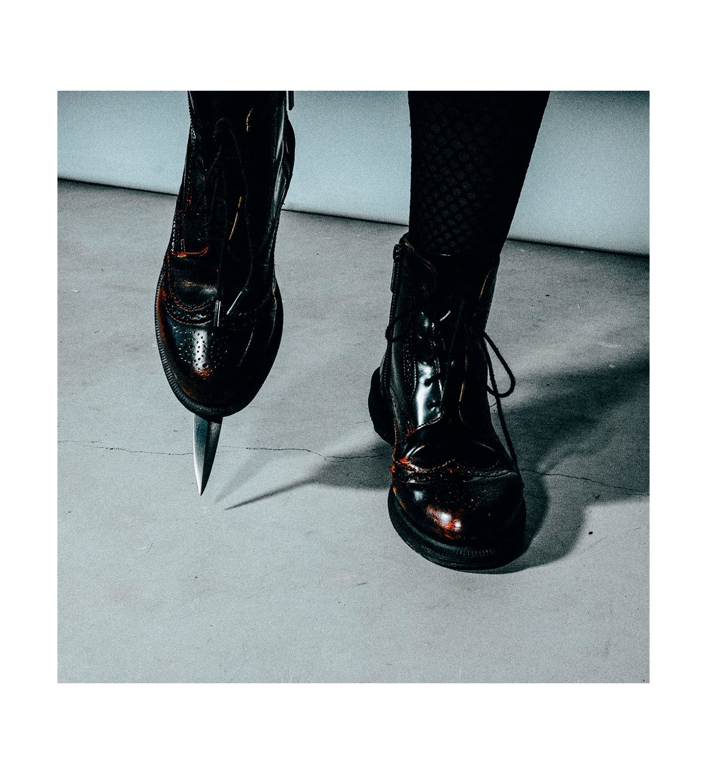Shoe Knife EP, Red Smoke