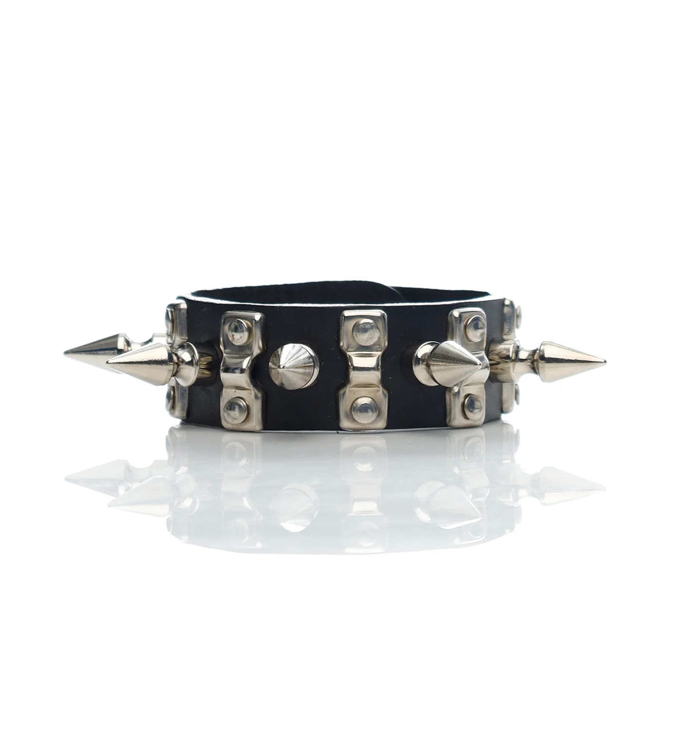 Snap Bracelet w/ 1" Spike & D Holder, Black/Silver