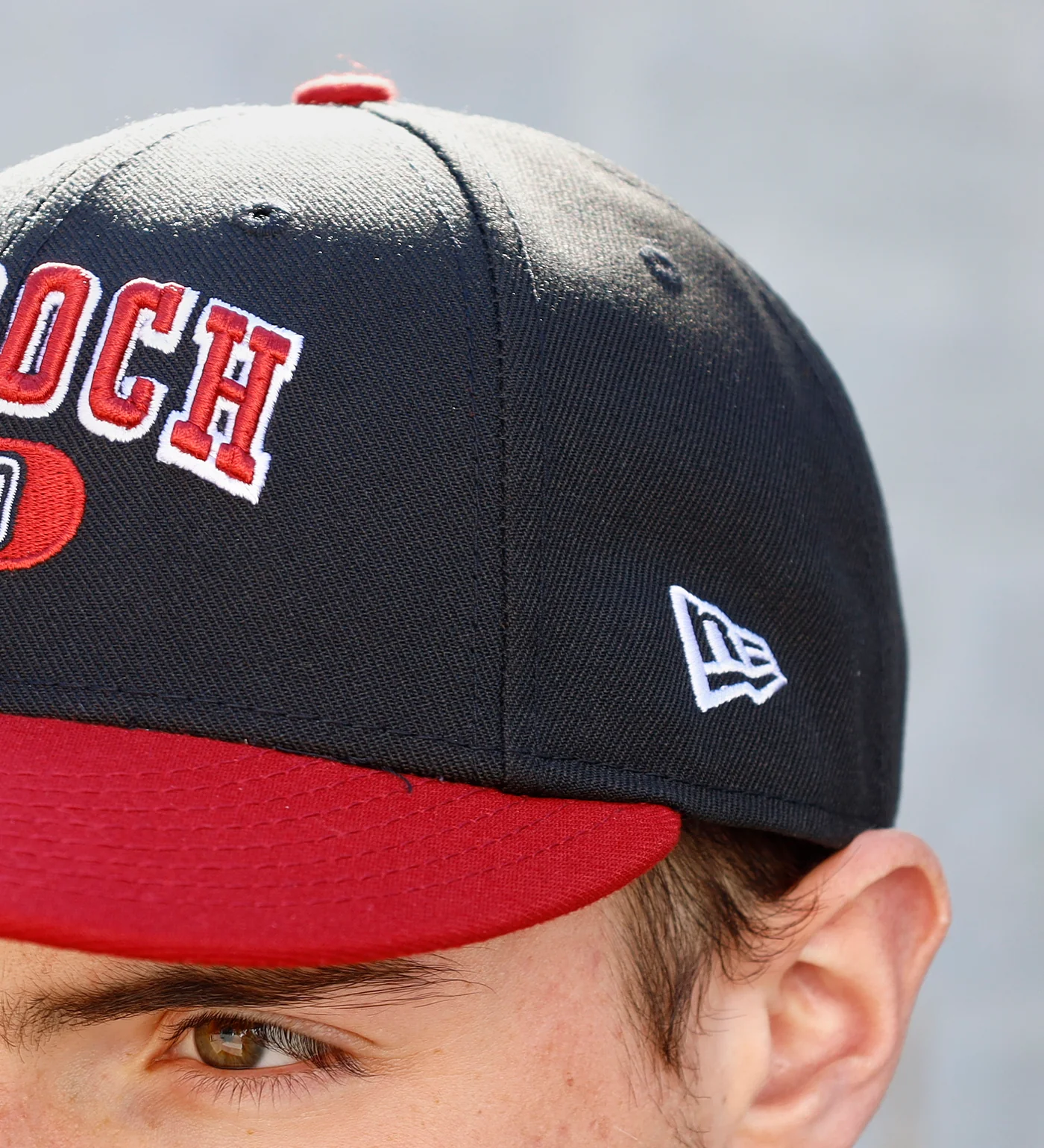 St-Roch x New Era Snapback, Black/Burgundy - Image 5